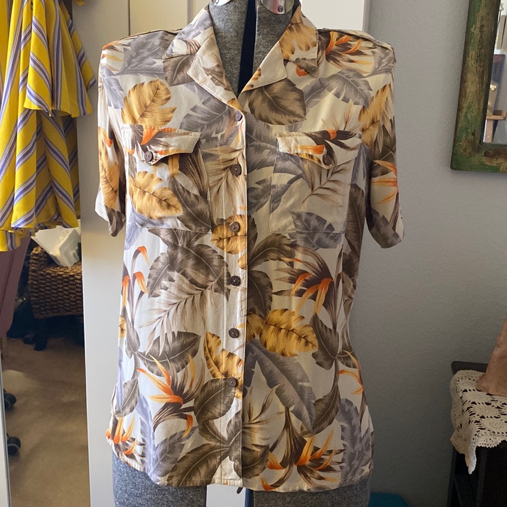Jones New York Hawaiian Camp Shirt Nuetrals M